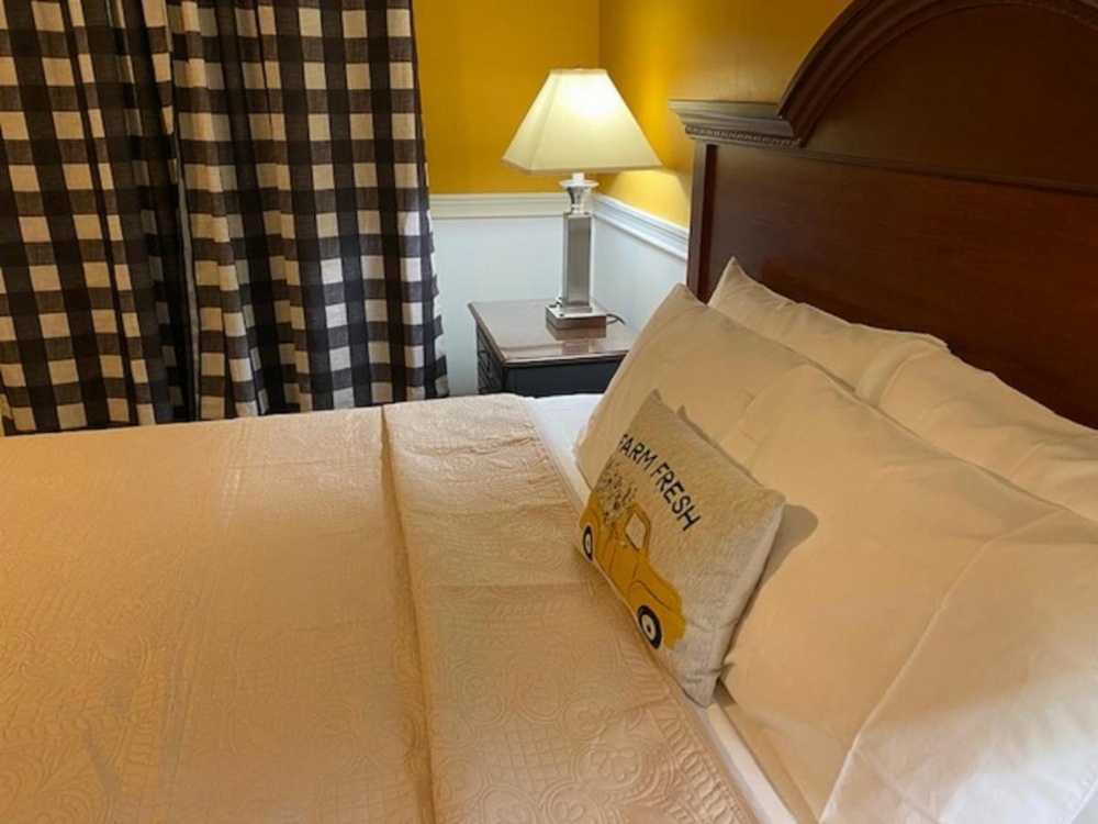Room image 2